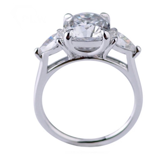 Silver 925 5CT Certified Lab Grown Diamond Brilliant Cut Claws Waddling Size 6,5 - Picture 8 of 13